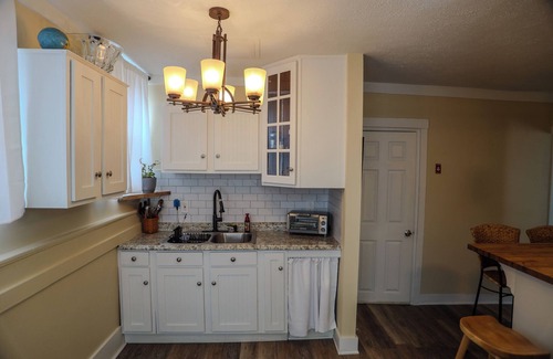 Biddeford Apartment | Charming 1-bedroom apartment in lovely Biddeford with AC, WiFi