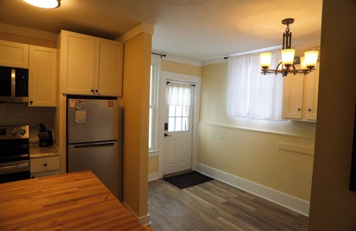 Biddeford Apartment | Charming 1-bedroom apartment in lovely Biddeford with AC, WiFi