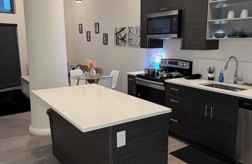 Gateway District Apartment | Charming 1-bedroom apartment in wonderful Cleveland with fitness room, game room