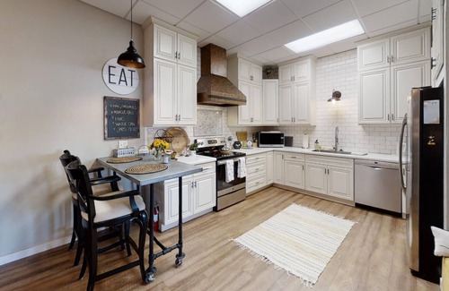 Kalispell Apartment | Charming 1-bedroom apartment with WiFi, AC in downtown Kalispell Main Street