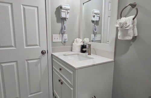 Lumberton Apartment | Charming 1-bedroom apartment in Lumberton with AC, WiFi