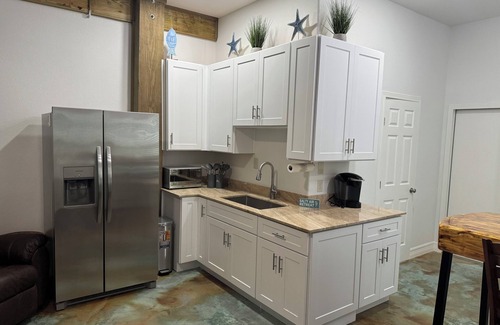 Rockport Apartment | Charming 1-bedroom apartment with AC, WiFi in adorable Rockport