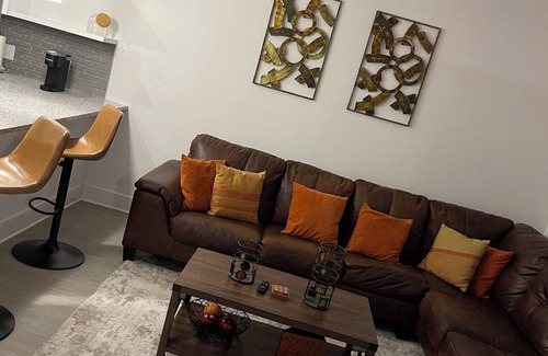 East Side Apartment | Charming 1-bedroom apartment in superb Atlanta with AC, WiFi, fitness room
