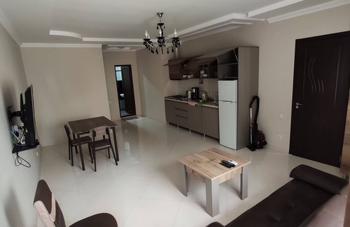 Ureki Apartment | Charming 1-bedroom apartment with WiFi, AC, 2 minutes from the sea – sleeps 5