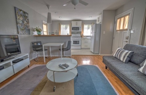 North Central Apartment | Charming 1-bedroom bungalow located in the heart of Pasadena.