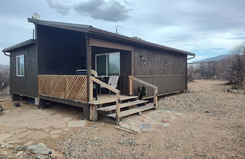 Camp Verde Cabin | Charming 1-bedroom cabin in amazing Camp Verde with WiFi, AC, very spacious