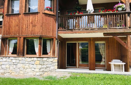 Samoens Apartment | Charming 1-Bedroom Garden Apartment in Village Center with South-Facing Terrace