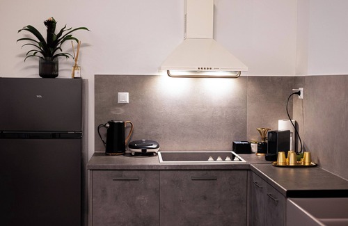 Pyrgos Apartment | Charming 1-bedroom central apartment with WiFi, AC in relaxing Casa Bini