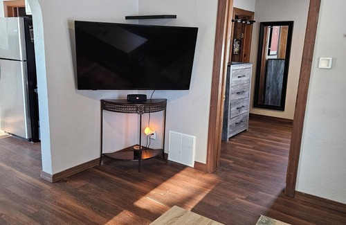 Green Bay House | Charming 1-bedroom house in Green Bay