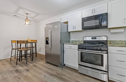 Atlanta House | Charming 1-bedroom house in superb Atlanta with WiFi, AC and washer and dryer.