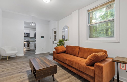 Atlanta House | Charming 1-bedroom house in superb Atlanta with WiFi, AC and washer and dryer.