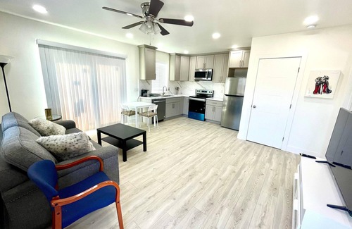 Fremont House | Charming 1-bedroom house with WiFi, AC in delightful Fremont