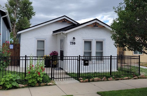 Laramie House | Charming 1-bedroom house in lovely Laramie with AC