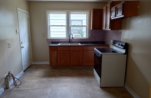 Memphis House | Charming 1-bedroom house in fantastic Memphis with AC, WiFinn