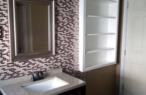 Memphis House | Charming 1-bedroom house in fantastic Memphis with AC, WiFinn