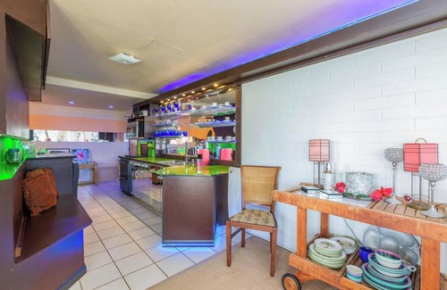 Koloa Condo | Charming 1-bedroom immediately on the shore Poipu's PK surf break, water views