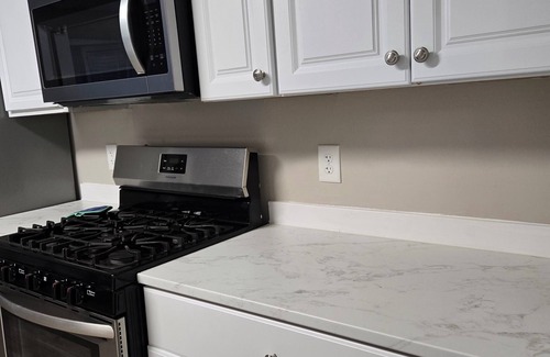 Clarkdale House | Charming 1-bedroom in house with host in Marietta with shared bath for 2 rooms