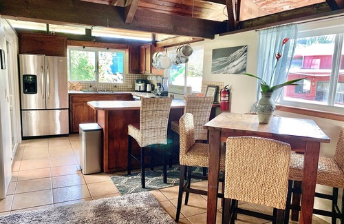 Hana House | Charming 1-bedroom loft in wonderful Hana town walking distance to beach.
