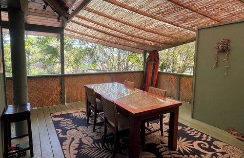 Hana House | Charming 1-bedroom loft in wonderful Hana town walking distance to beach.