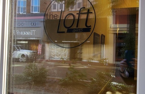 Paducah Apartment | Charming 1-bedroom Loft apartment in downtown Paducah with AC, WiFi Sleeps 6.