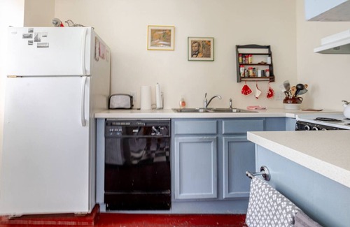 Mystic House | Charming 1845 Home in the Heart of Mystic – Walk to Everything!