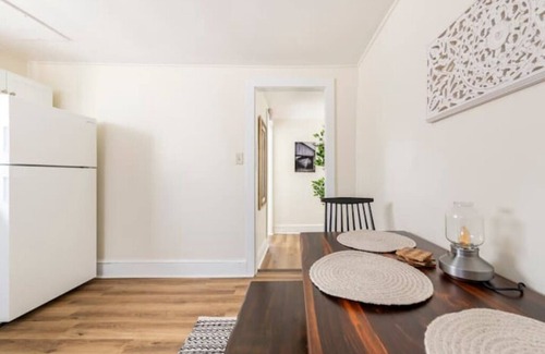 Danville Apartment | Charming 1bd/1bath on Main St.