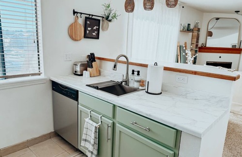 Englewood Apartment | Charming 1bed/1bath Apt near DTC