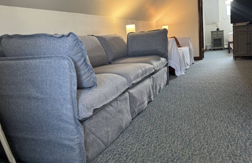 Winthrop Apartment | Charming 1bedroom Apt with WiFi, AC in fabulous Winthrop Boston Airport Beaches