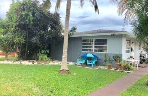 Downtown Hollywood Apartment | Charming 1BR Apt in Downtown Hollywood w/Amenities