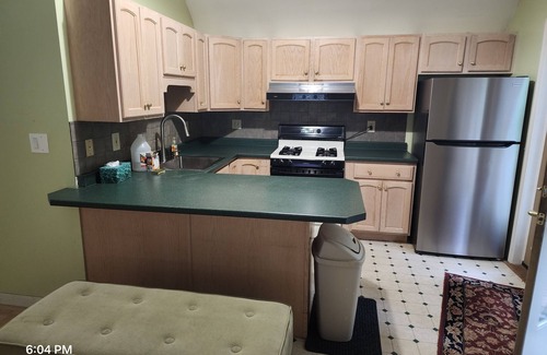 York Beach Apartment | Charming 1BR Beach Getaway Near Long & Short Sands – Private, Peaceful, Perfect!
