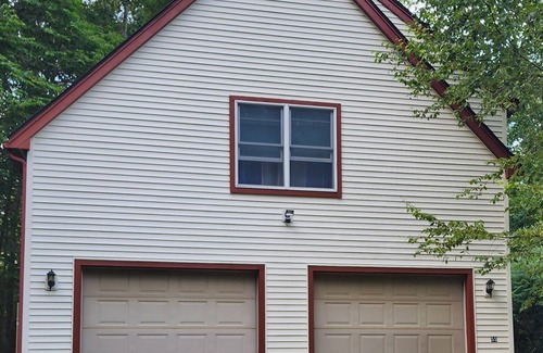 York Beach Apartment | Charming 1BR Beach Getaway Near Long & Short Sands – Private, Peaceful, Perfect!