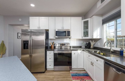 Carefree House | Charming 1BR Casita w/Pickleball + Floating Tub