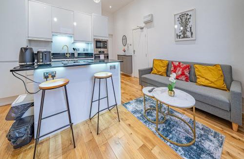 Fairfield Apartment | Charming 1BR Prime Location Near Station & Shops