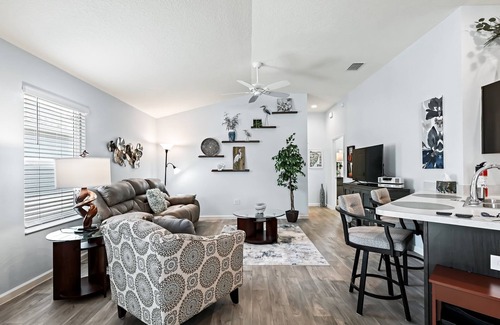 Wildwood Villa | Charming 2/2 Patio Villa with golf cart in The Village on Linden!