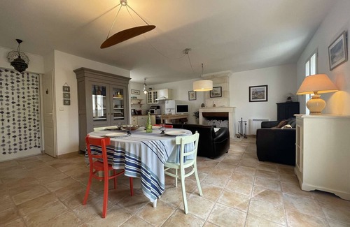 Saint-Martin-de-Re House | Charming 2-Bed House with Garden, Parking Near Saint-Martin-de-Ré Port