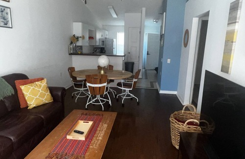 Northwest Pensacola House | Charming 2-bdr home, fenced byard, fully equipped, central location