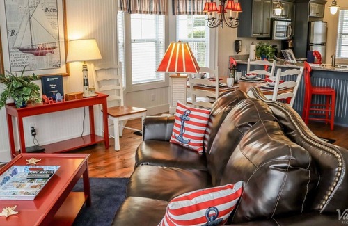 Branson Cottage | Charming 2-bdrm cottage in Branson at Stormy Point Village