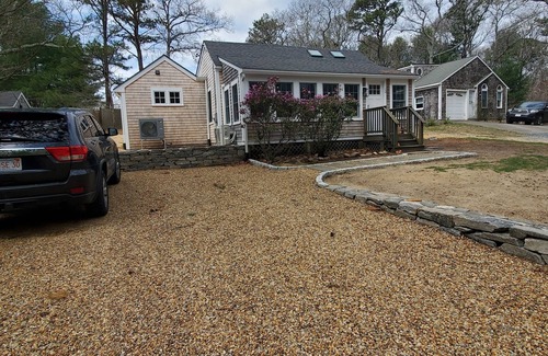 Tisbury House | Charming 2-bdrm house in iconic West Chop AC, WiFi, walkable to Vineyard Haven