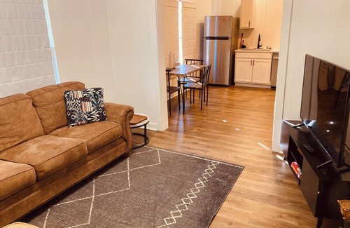 North Little Rock House | Charming 2-bedroom house with WiFi, AC in North Little Rock