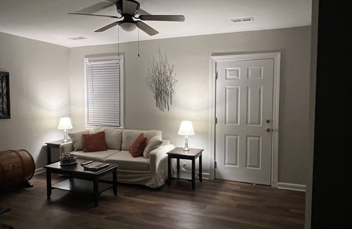 Greenville House | Charming 2 bed 1 bath home just a 1/2 mile from Hospital