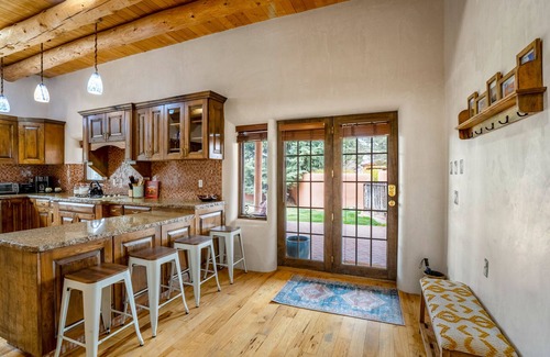 Tesuque House | Charming 2 bed/1 bath Tesuque Village Guesthouse