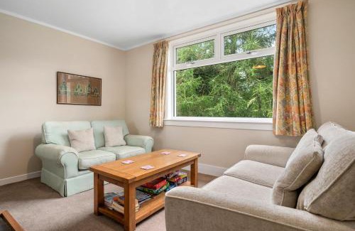Kilninver Apartment | Charming 2-Bed Cottage on Tranquil Raera Farm