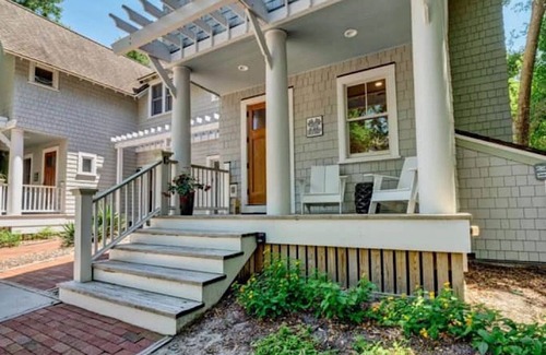 Keepers Landing House | Charming 2 Bedroom near desirable East Beach! Shoals club available n
