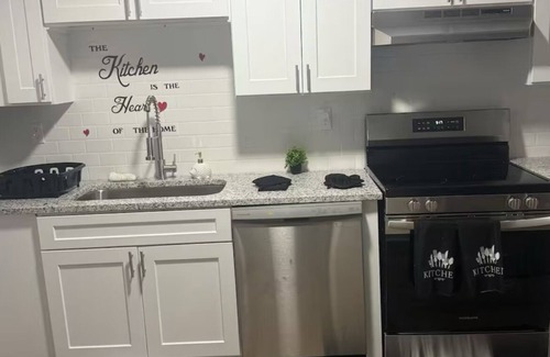 Stone Mountain Apartment | Charming 2-bedroom apartment in Stone Mountain