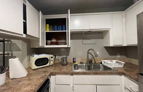 Lawton Apartment | Charming 2-Bedroom, 1-Bath Home Close to Downtown