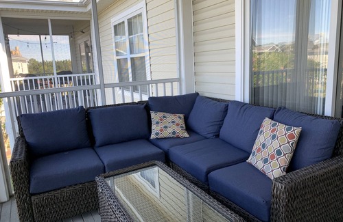 Historic District Condo | Charming 2 Bedroom/2 Bath Condo with Screened in Porch Villages at Five Points