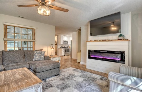 Cedar Cliff House | Charming 2-bedroom. 2.5 bathroom house in Hiawassee with AC, WiFi. Sleeps 7