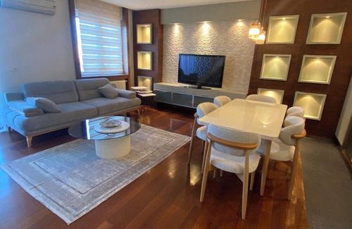 Sisli Apartment | Charming 2-bedroom apartment with AC in Istanbul Modern 2BR Flat Near Nişantaşı
