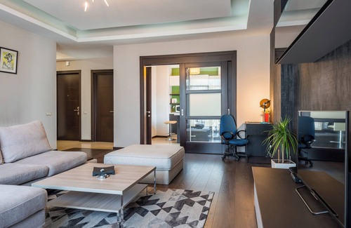 Vake Apartment | Charming 2-bedroom apartment in marvelous T'bilisi with AC, WiFi