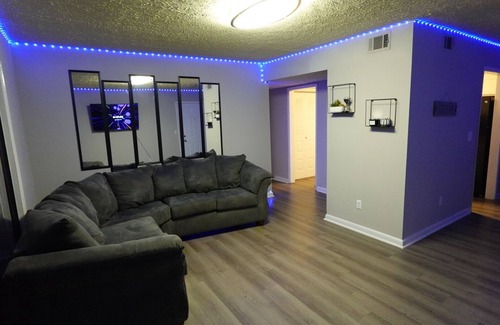 Marietta Apartment | Charming 2-bedroom apartment with AC, fitness room in pleasant Marietta